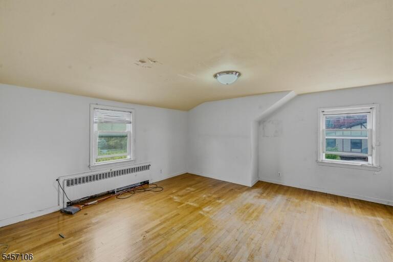 Property listing MLS 4049631 photo 41
