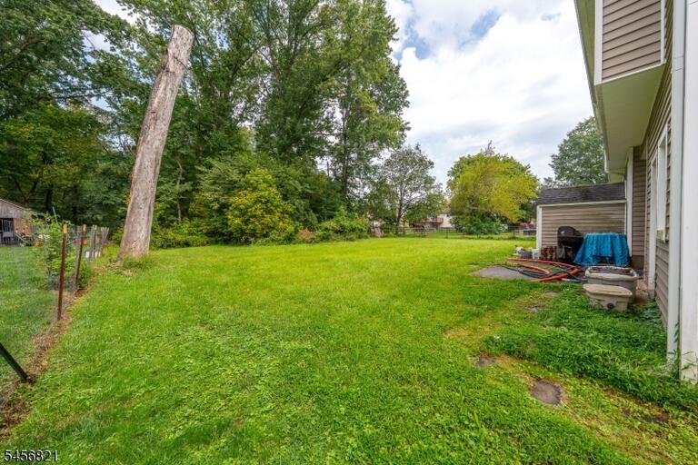 Property listing MLS 4049661 photo 23