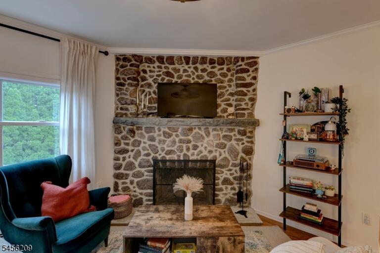Property listing MLS 4049717 photo 16