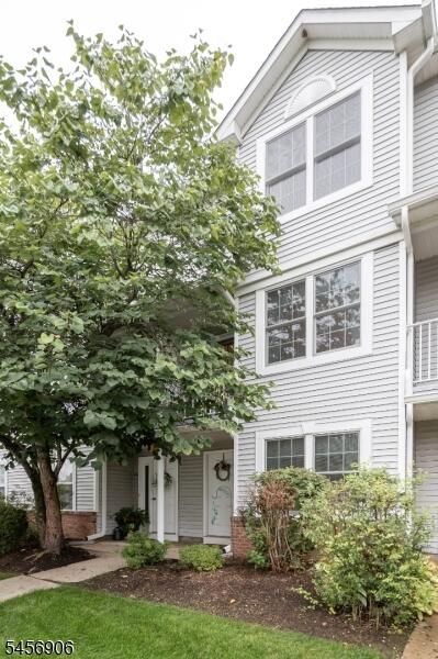 Property listing MLS 4049805 photo 1