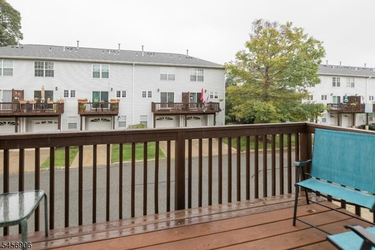 Property listing MLS 4049805 photo 11
