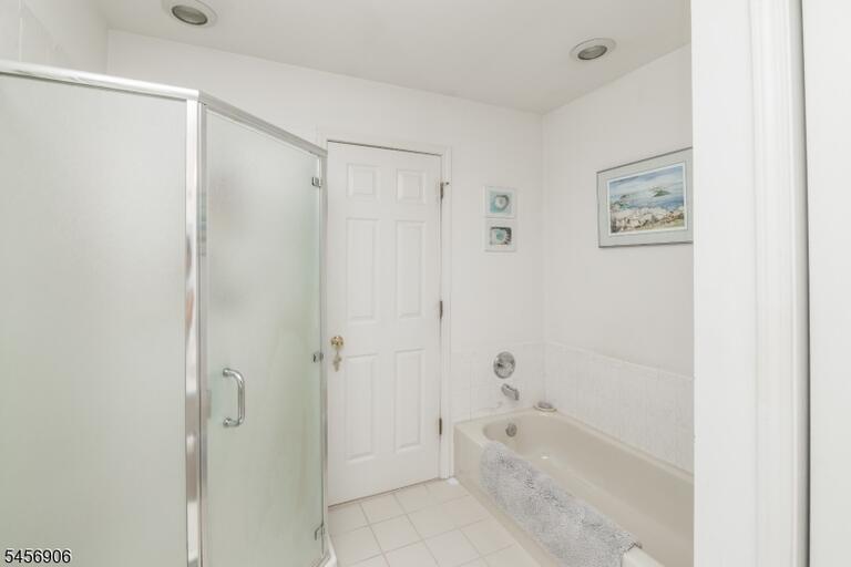 Property listing MLS 4049805 photo 19