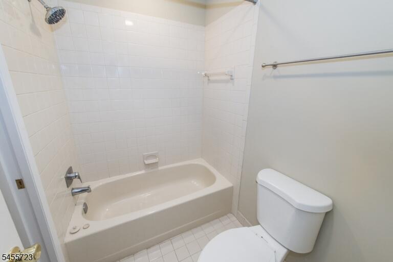 Property listing MLS 4049807 photo 18