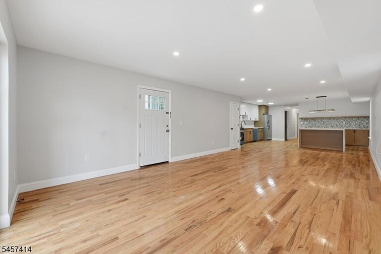 Property listing MLS 4049820 photo 16