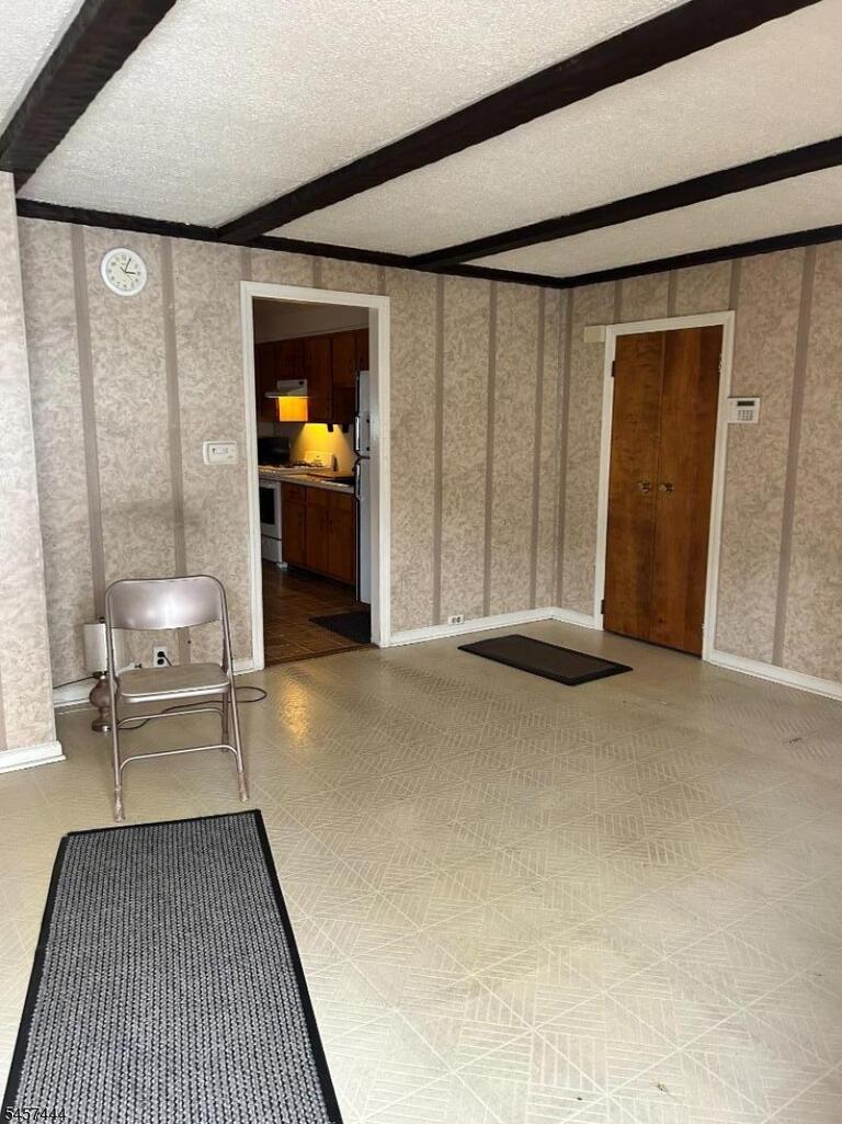 Property listing MLS 4049841 photo 8
