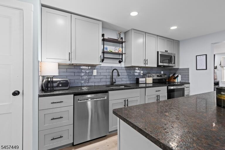 Property listing MLS 4049845 photo 7