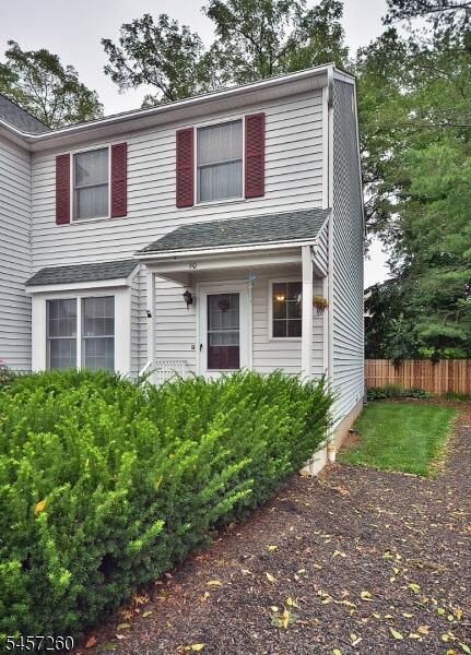 Property listing MLS 4049859 photo 2