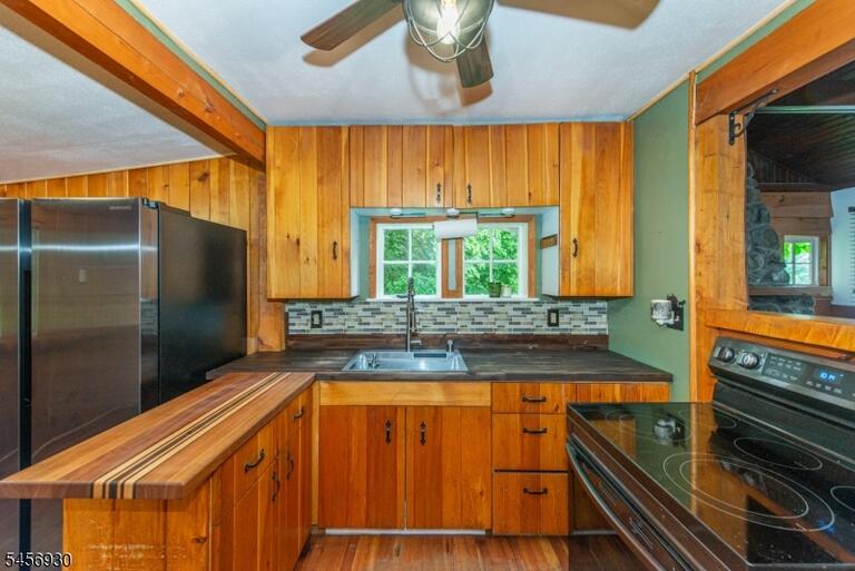 Property listing MLS 4049885 photo 6