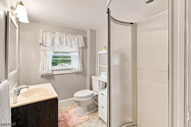 Property listing MLS 4049910 photo 9