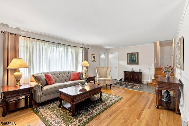 Property listing MLS 4049923 photo 9
