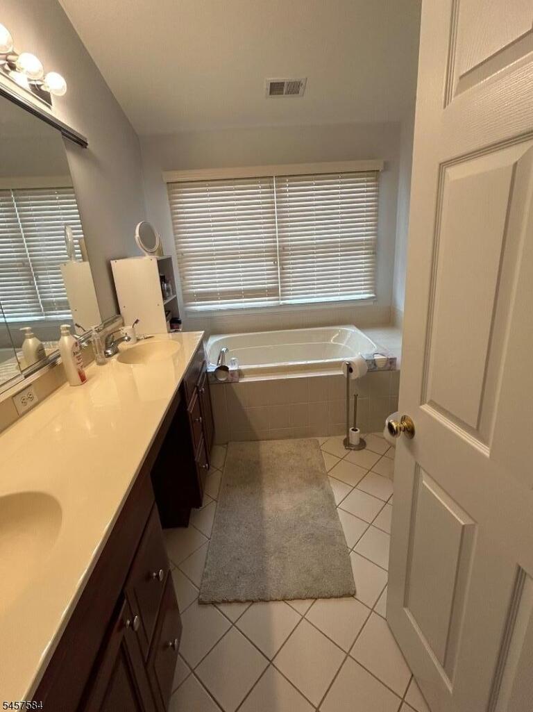 Property listing MLS 4049970 photo 15