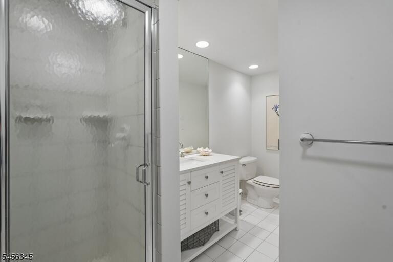 Property listing MLS 4050033 photo 42