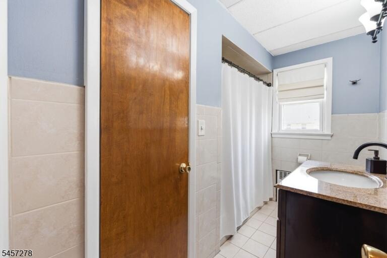 Property listing MLS 4050053 photo 25
