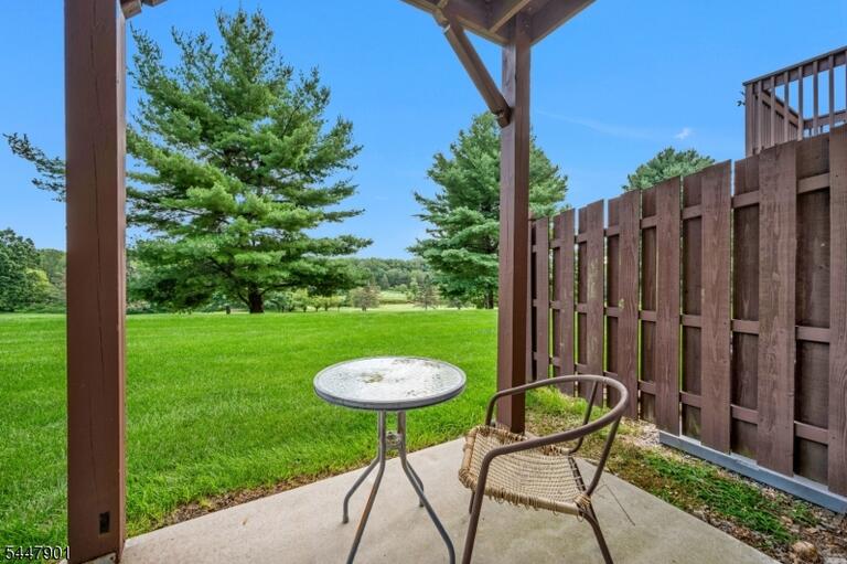 Property listing MLS 4050061 photo 34