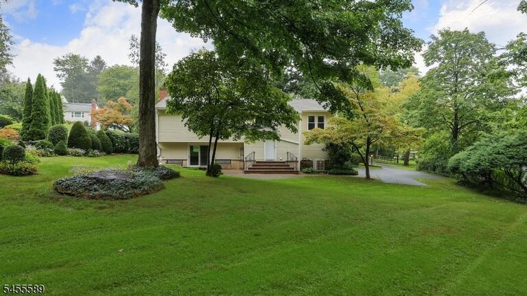 Property listing MLS 4050087 photo 28