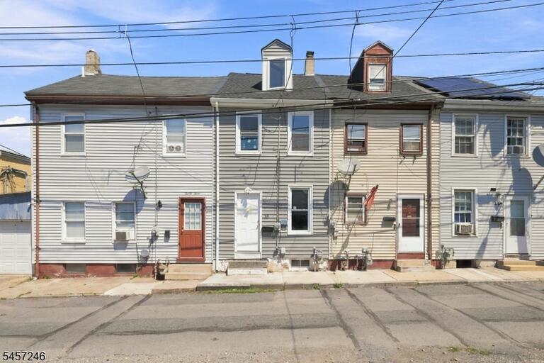 Property listing MLS 4050103 photo 2