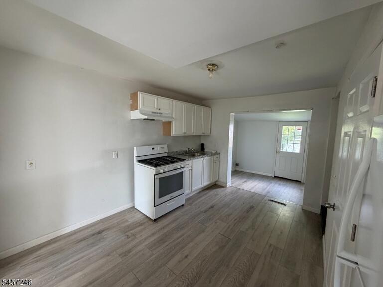 Property listing MLS 4050103 photo 8