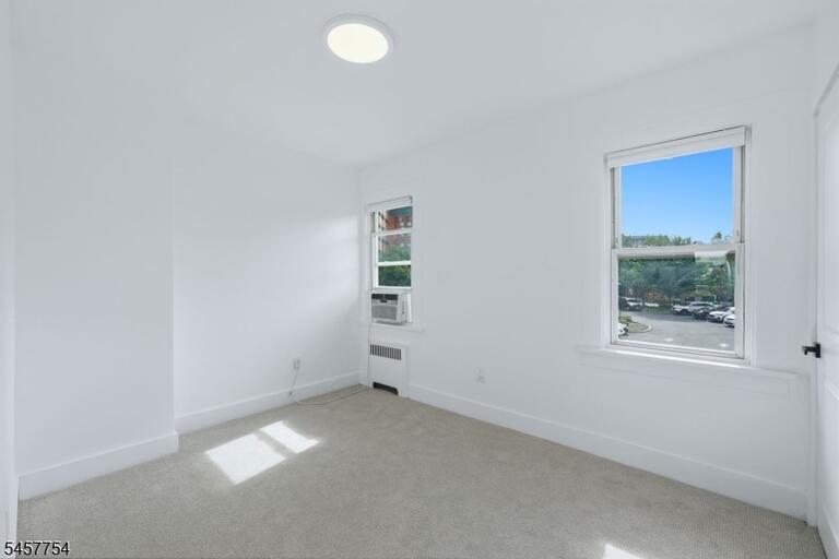 Property listing MLS 4050120 photo 11