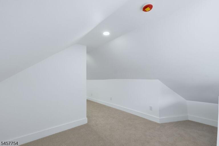 Property listing MLS 4050120 photo 18