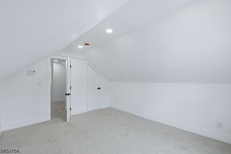 Property listing MLS 4050120 photo 22