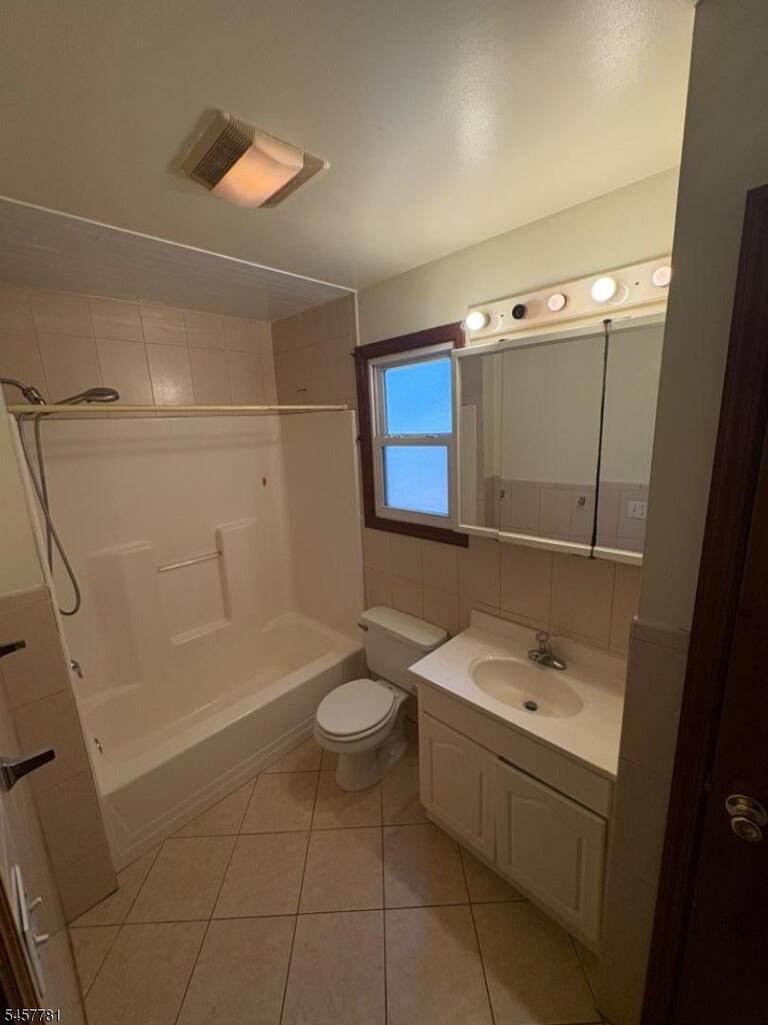 Property listing MLS 4050121 photo 6