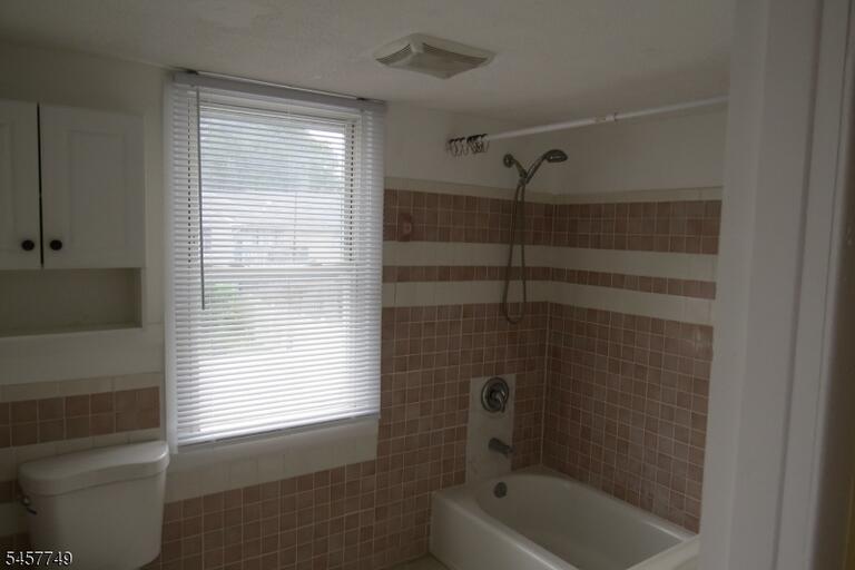 Property listing MLS 4050127 photo 22