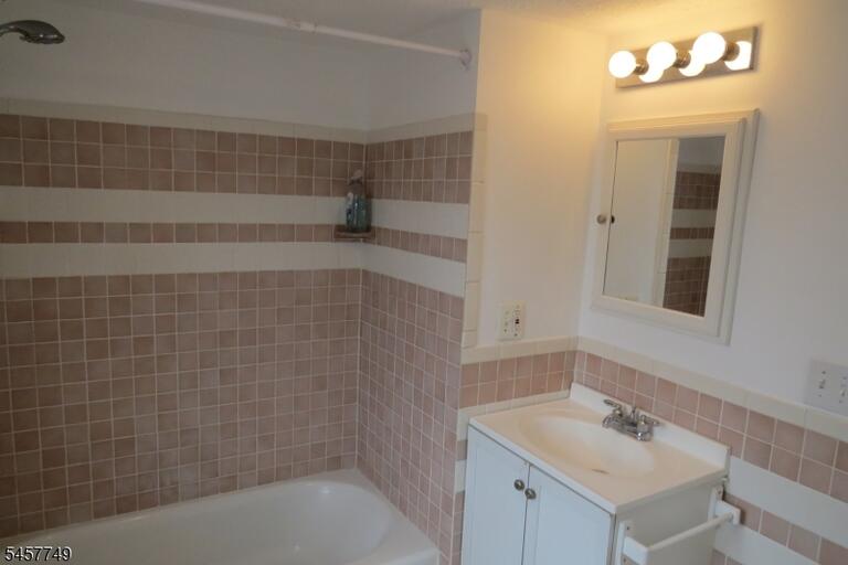 Property listing MLS 4050127 photo 23