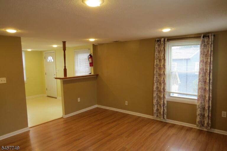 Property listing MLS 4050127 photo 26
