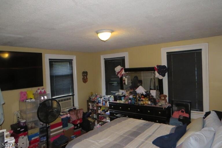 Property listing MLS 4050127 photo 9