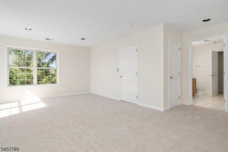 Property listing MLS 4050180 photo 28