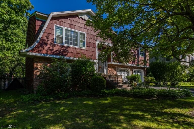 Property listing MLS 4050183 photo 5