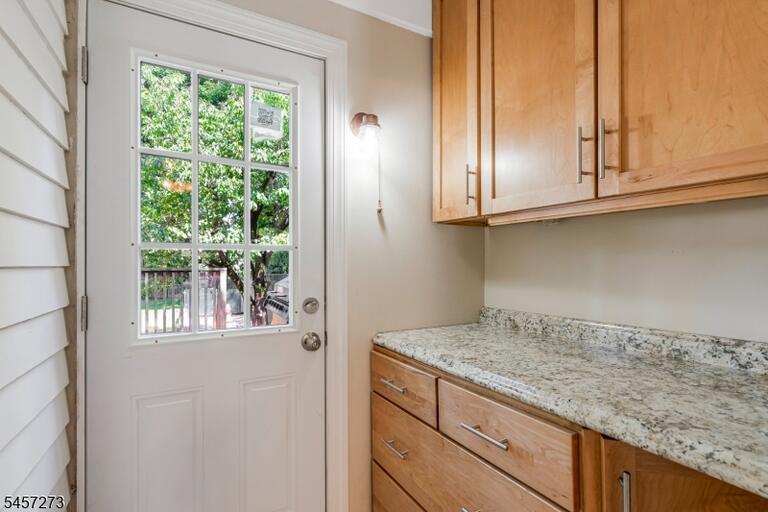 Property listing MLS 4050188 photo 9
