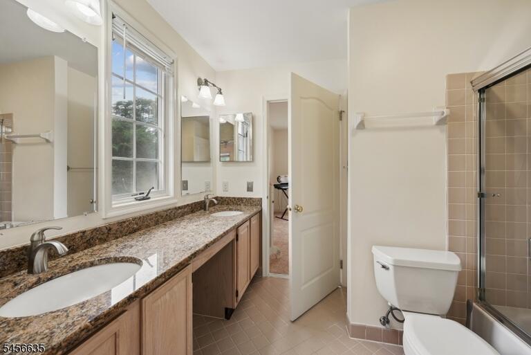 Property listing MLS 4050209 photo 29
