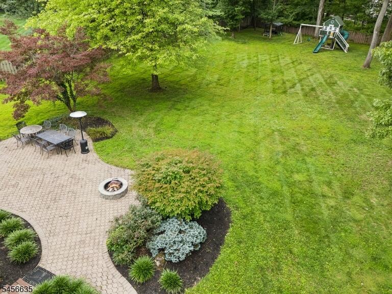 Property listing MLS 4050209 photo 36