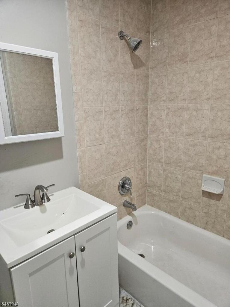 Property listing MLS 4050233 photo 10