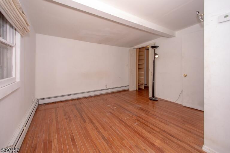 Property listing MLS 4050253 photo 22