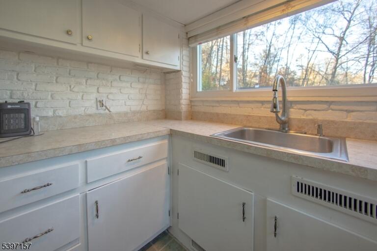 Property listing MLS 4050253 photo 31