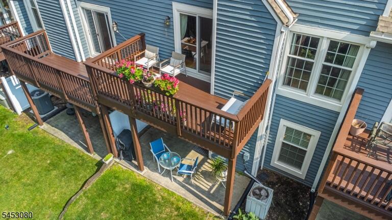 Property listing MLS 4050263 photo 32