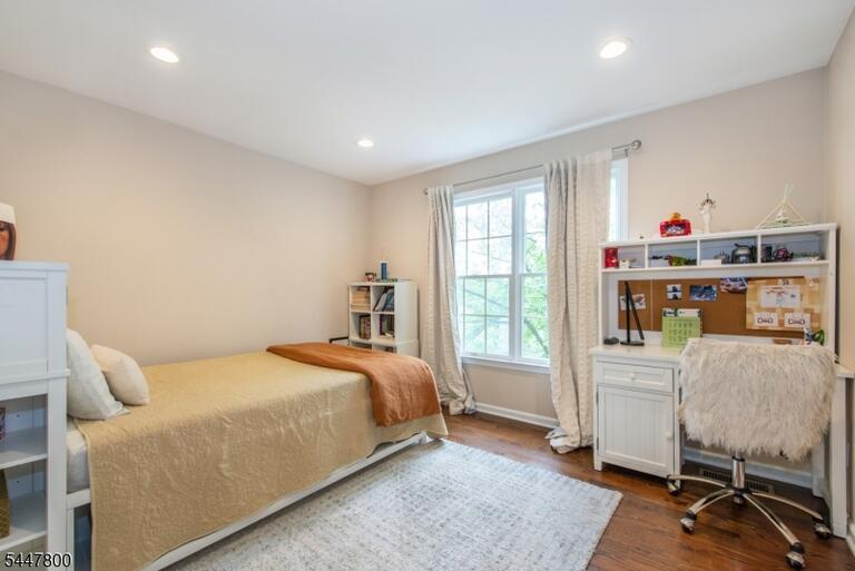 Property listing MLS 4050265 photo 22