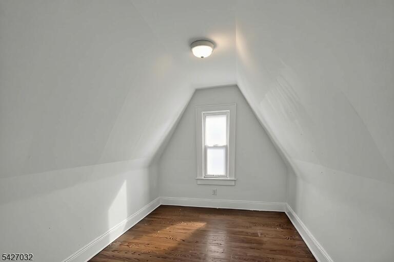 Property listing MLS 4050267 photo 14