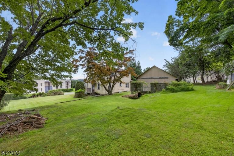 Property listing MLS 4050267 photo 3