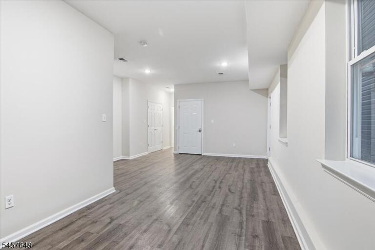 Property listing MLS 4050270 photo 20
