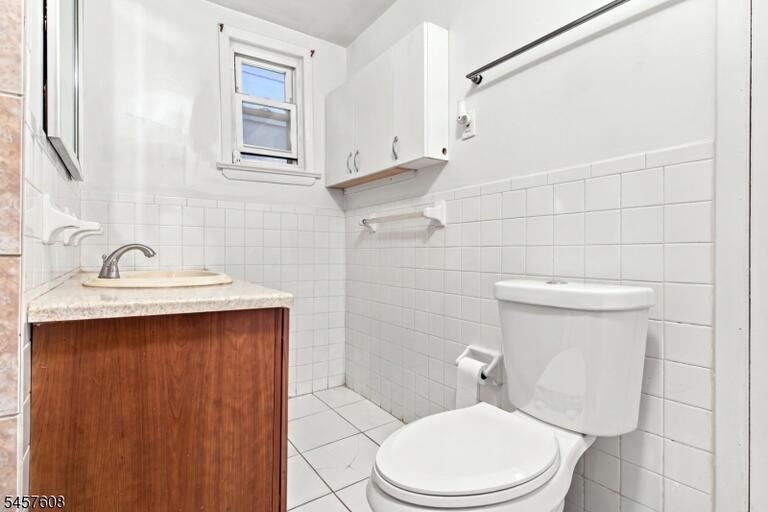 Property listing MLS 4050292 photo 18
