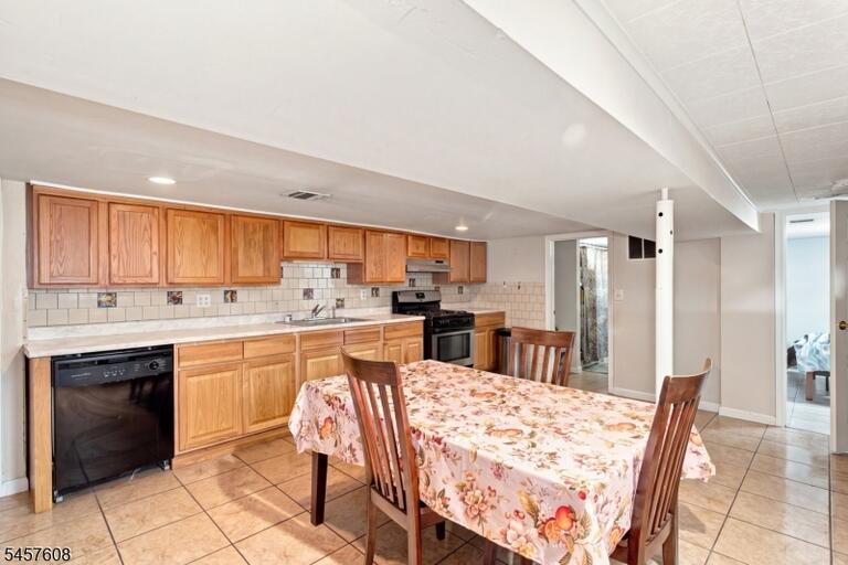 Property listing MLS 4050292 photo 24
