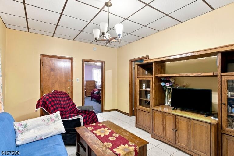 Property listing MLS 4050292 photo 5