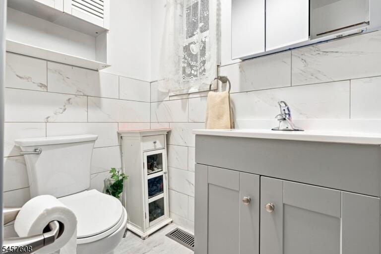 Property listing MLS 4050292 photo 8