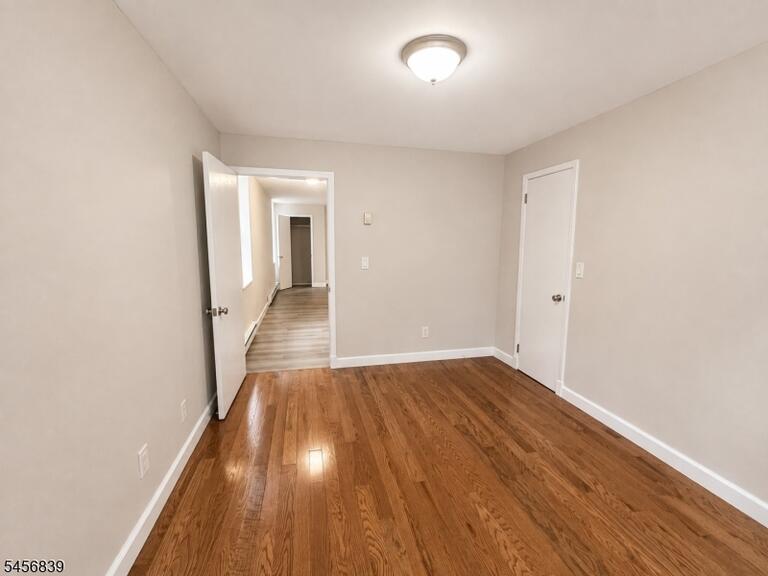 Property listing MLS 4050294 photo 11