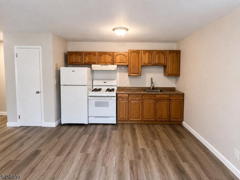 Property listing MLS 4050294 photo 4