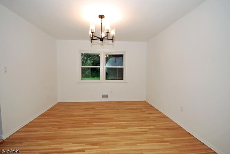 Property listing MLS 4050307 photo 8
