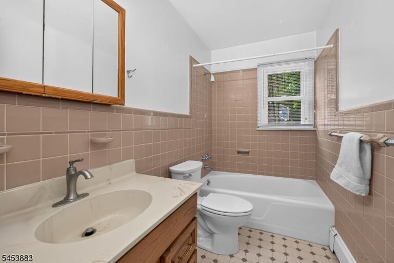 Property listing MLS 4050315 photo 14